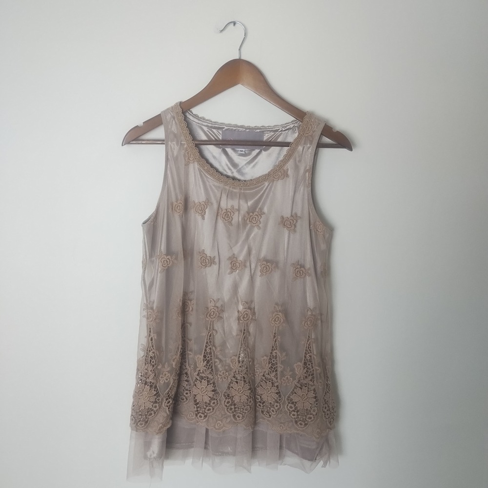 O2 Collection Embroidered Tank Top Women's Medium Romantic Ethereal Balletcore